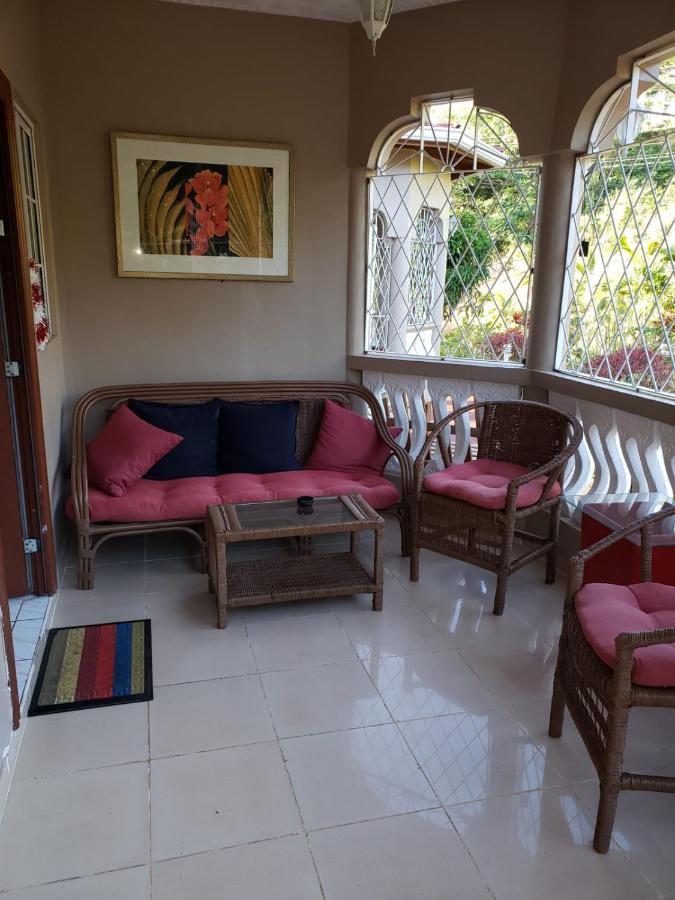 Cliffe Ranch Villa Мандевил Екстериор снимка