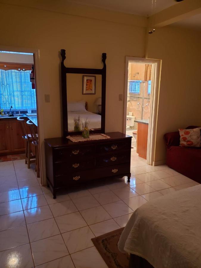 Cliffe Ranch Villa Мандевил Екстериор снимка