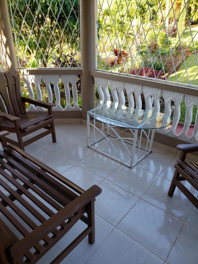 Cliffe Ranch Villa Мандевил Екстериор снимка