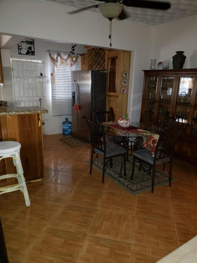 Cliffe Ranch Villa Мандевил Екстериор снимка