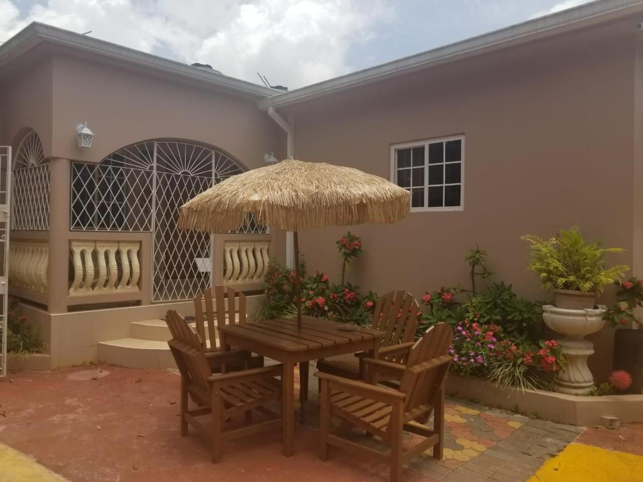 Cliffe Ranch Villa Мандевил Екстериор снимка